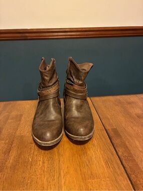 Jelly Pop Western Ankle Booties